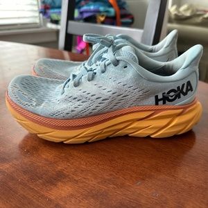 Hoka Clifton 8 Sneakers Size 6